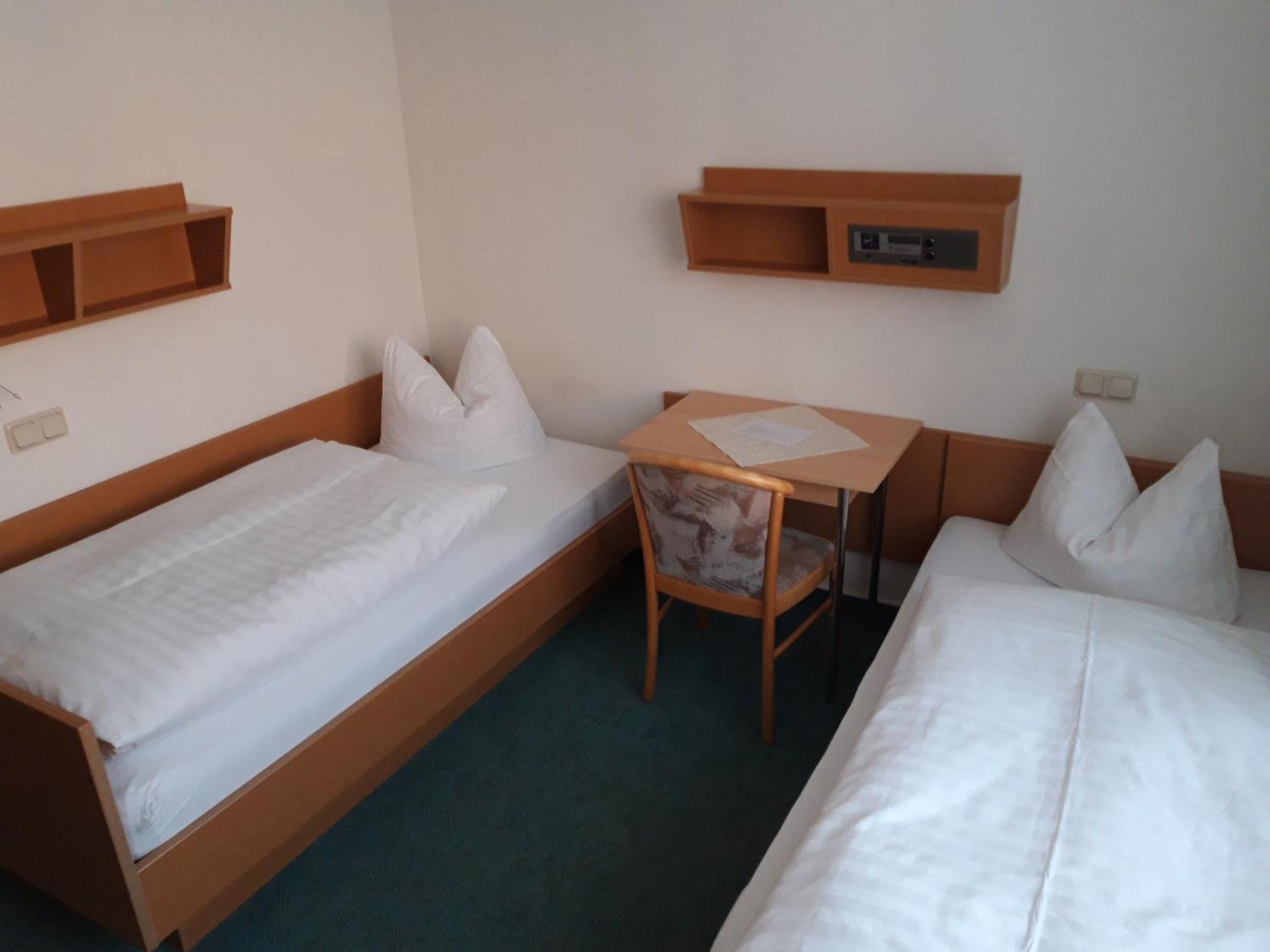 Hotel Zum Sportforum Blankenburg  Rum bild